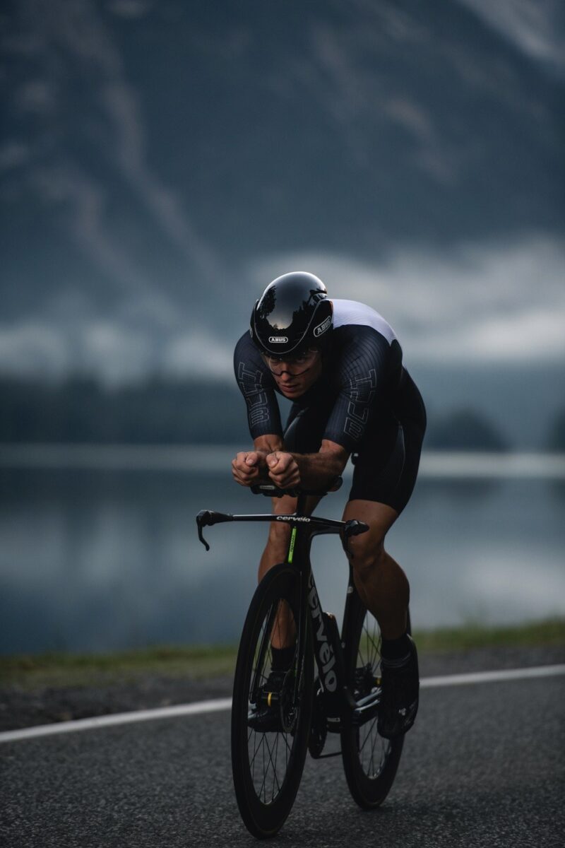 CASCO BICICLETA TRIATLÓN – GAMECHANGER TRI NEGRO - ABUS